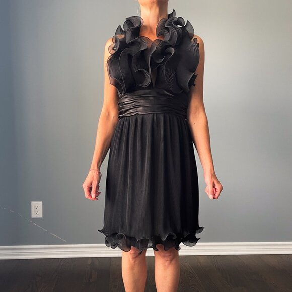 Calvin Klein Black Ruffle, Backless Dress, Plunging Neckline, Size 4 - Picture 2 of 4